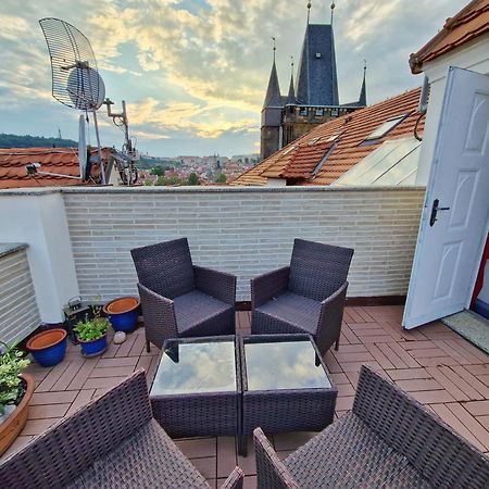 Studio Karluv Most Prague Luaran gambar