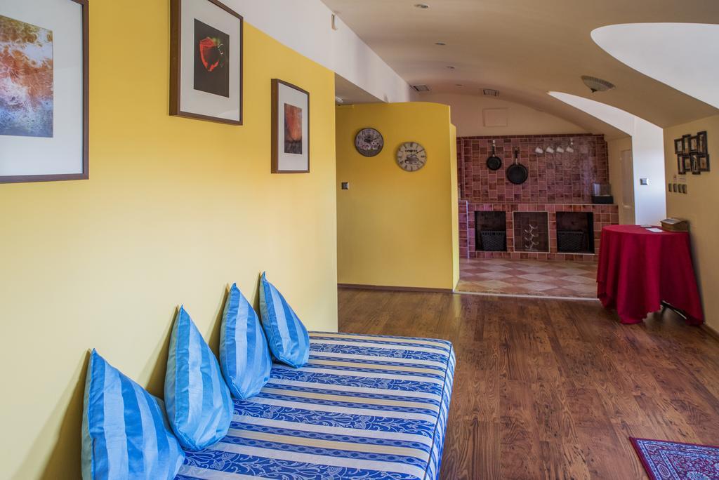 Studio Karluv Most Prague Bilik gambar