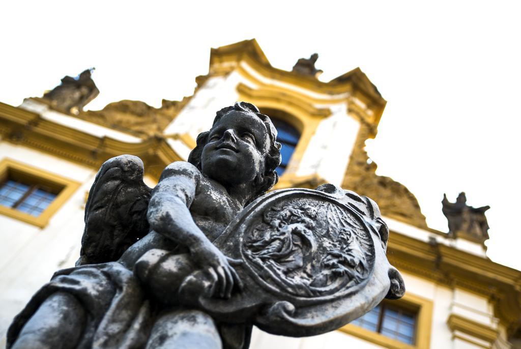 Studio Karluv Most Prague Bilik gambar