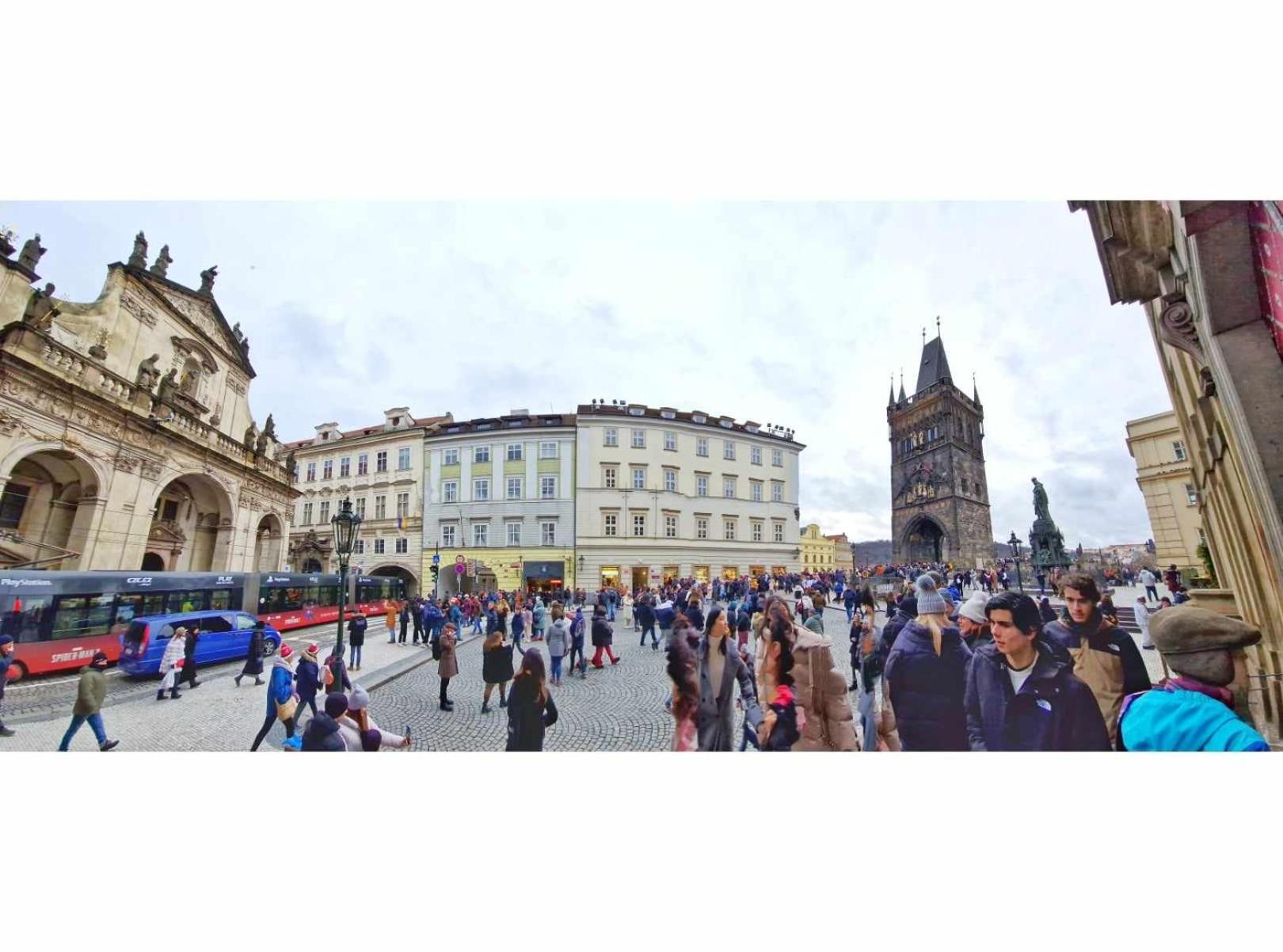 Studio Karluv Most Prague Luaran gambar